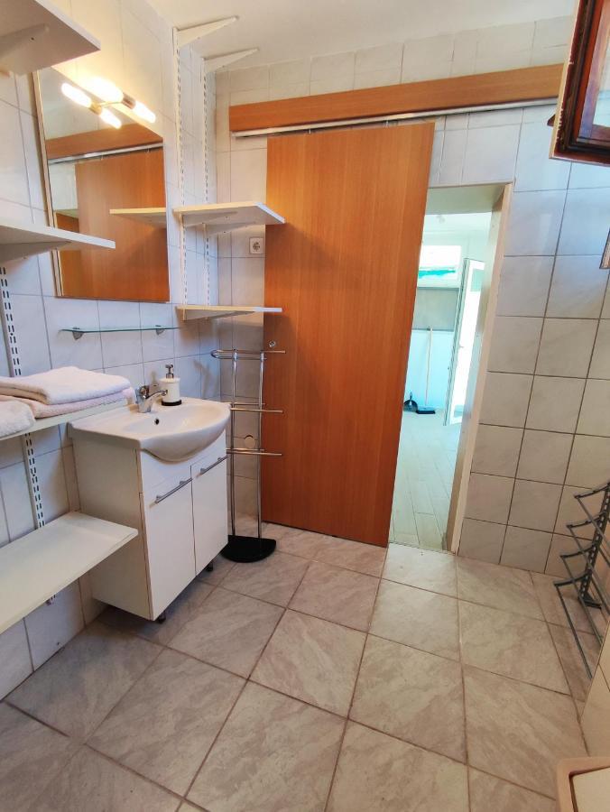 Apartment Batomalj Baška Exteriör bild